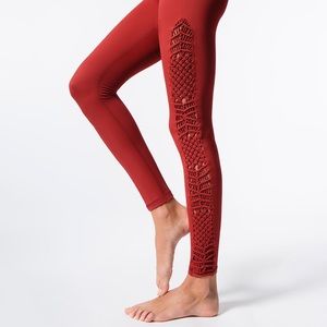 Carbon Red Leggings with Textured Detail
